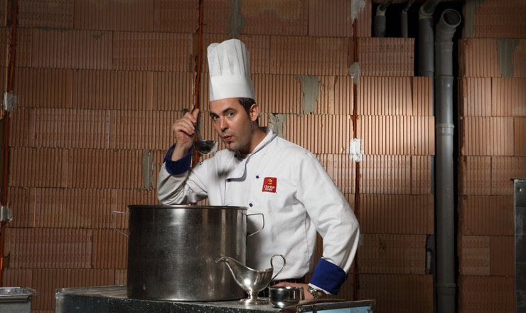 PERSONÁL NOVÉHO HOTELU CLARION V OLOMOUCI TRÉNOVAL SVÉ PROFESE JEŠTĚ V ROZESTAVĚNÉM TORZ